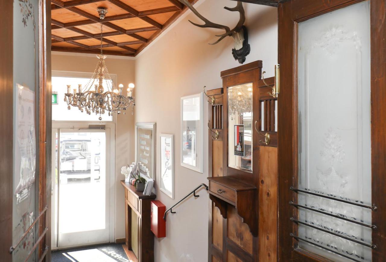 Jedermann Boutiquehotel Mit Stadtgarten Szálloda Salzburg