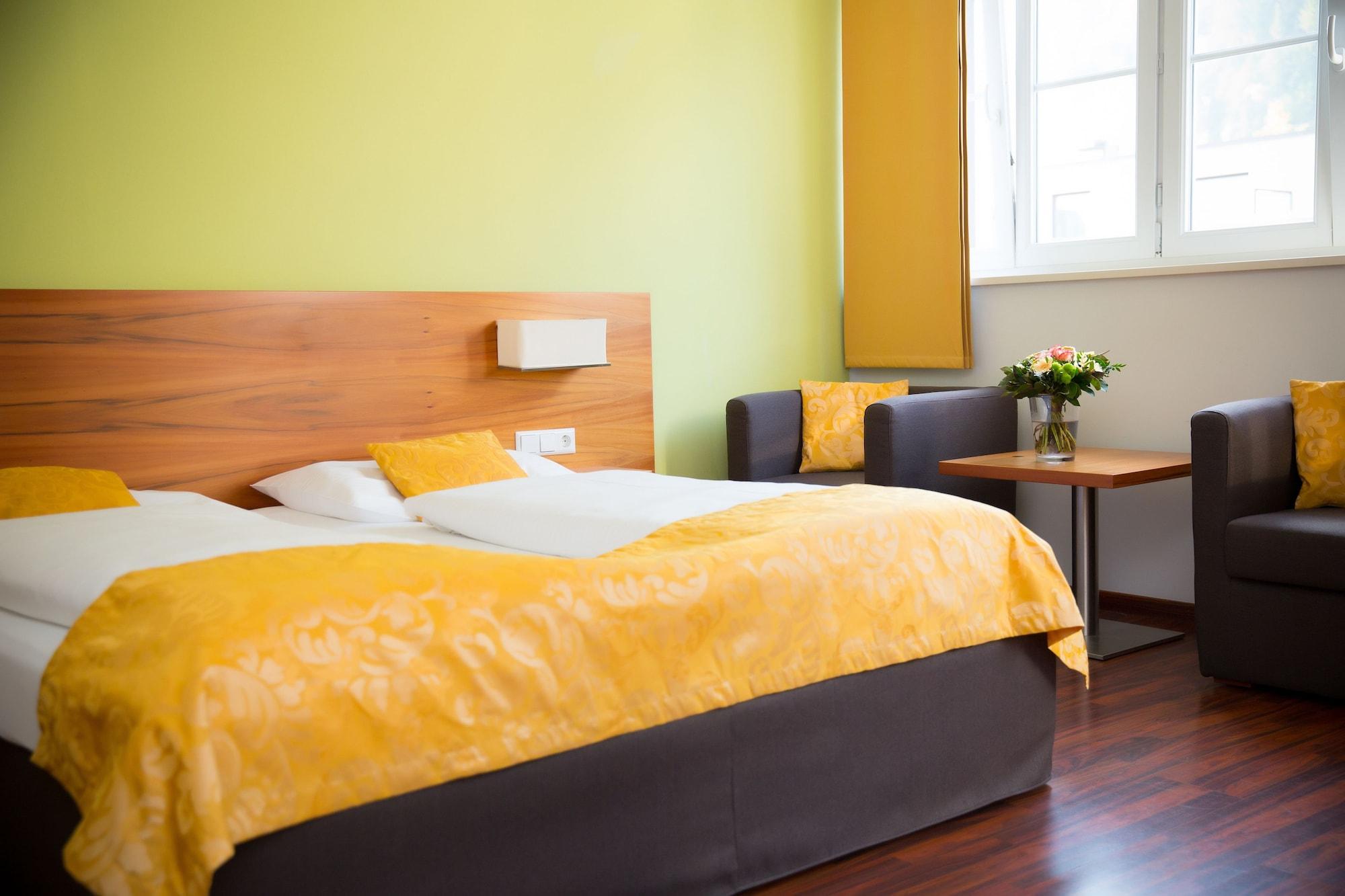 Szálloda Jedermann Boutiquehotel Mit Stadtgarten 3*